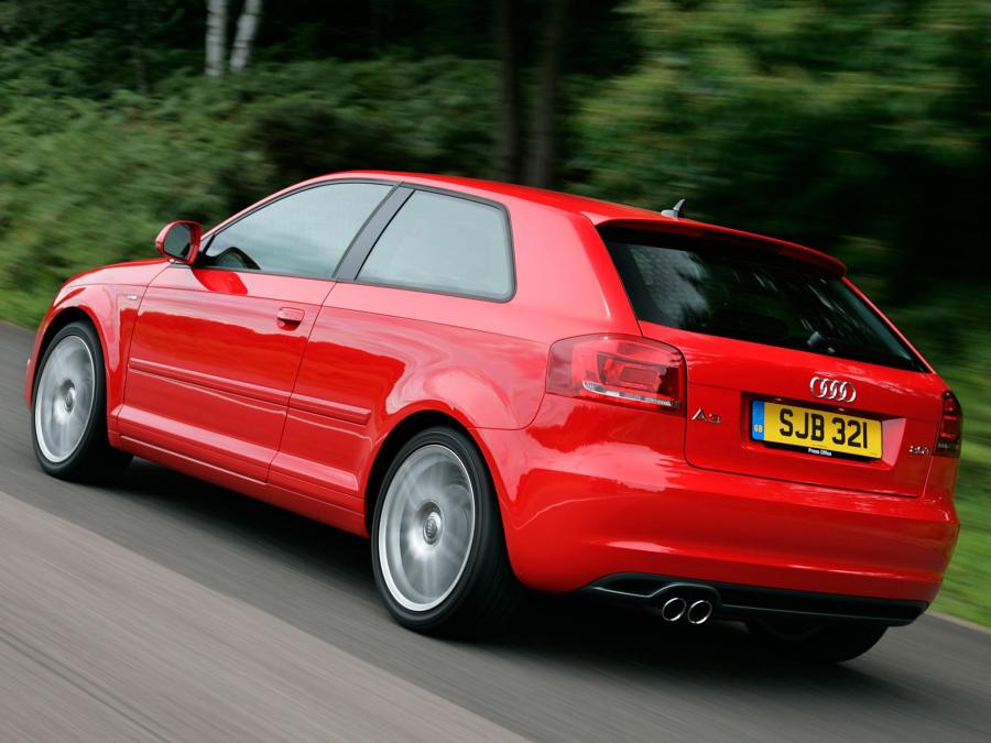 Audi A3 2.0T S-Line (8P) 2008 года  (UK) (фото 2 из 4)